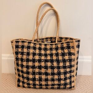 the DÔEN Grande Mathilde Bag